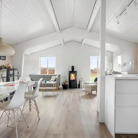 Ln2048-hjorring-havmanden-6 * Kaersgard Strand